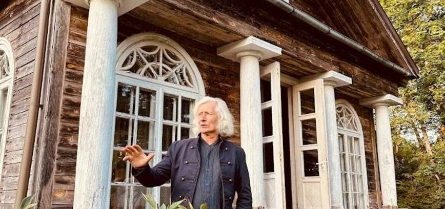 Один гид: сотни историй и секретов поместий или «Я хотел бы прогуляться с Жемайте по усадьбе Джиугиненай»