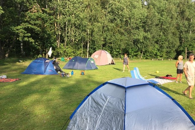 TENT CAMP
